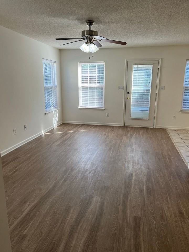 153 Springwood Ln - Photo 3 of 18