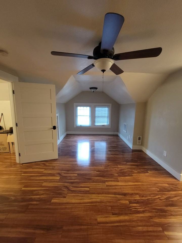 1510 Earnest S Brazill St - Photo 2 of 14