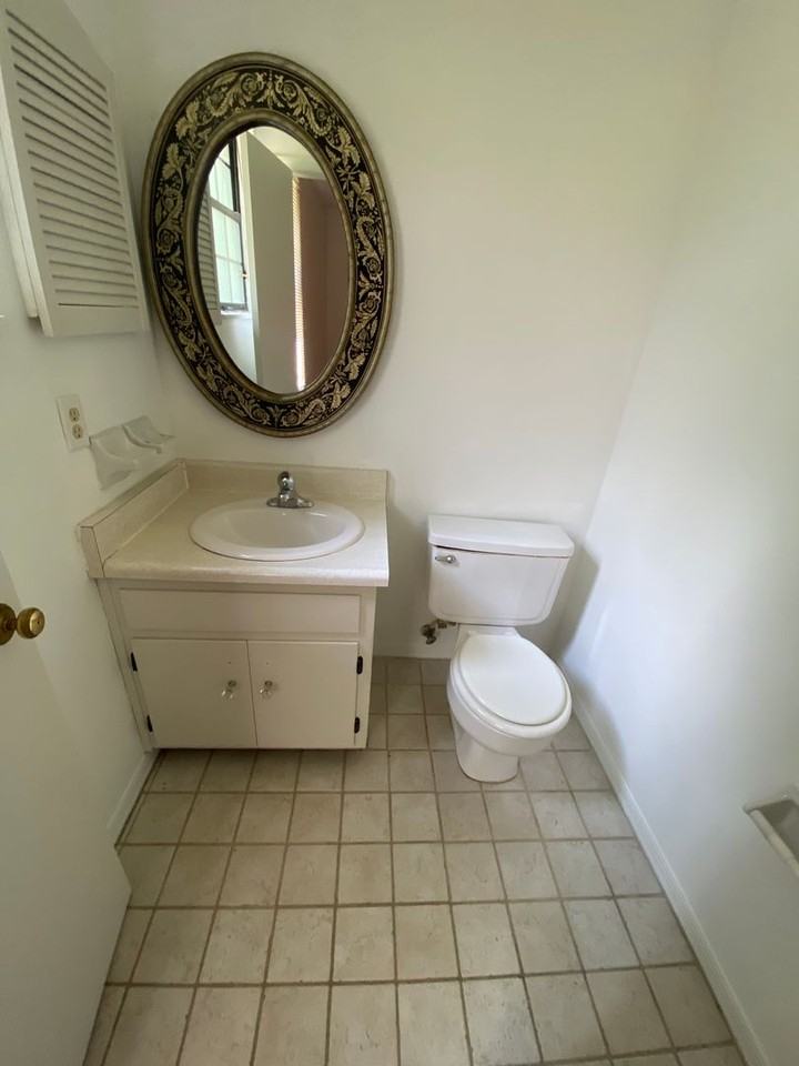 5789 Eunice Ct - Photo 4 of 13