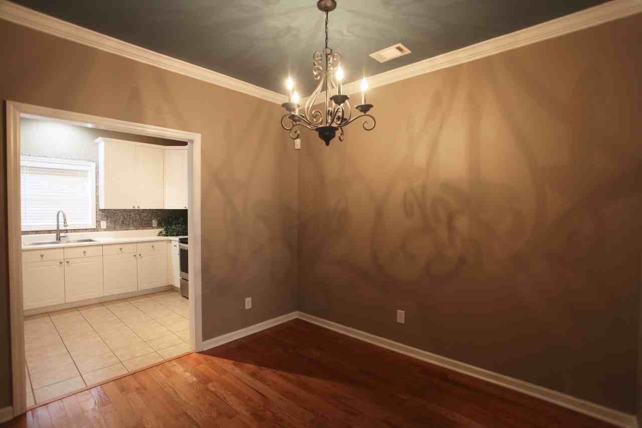 1297 N Dean Rd - Photo 7 of 20