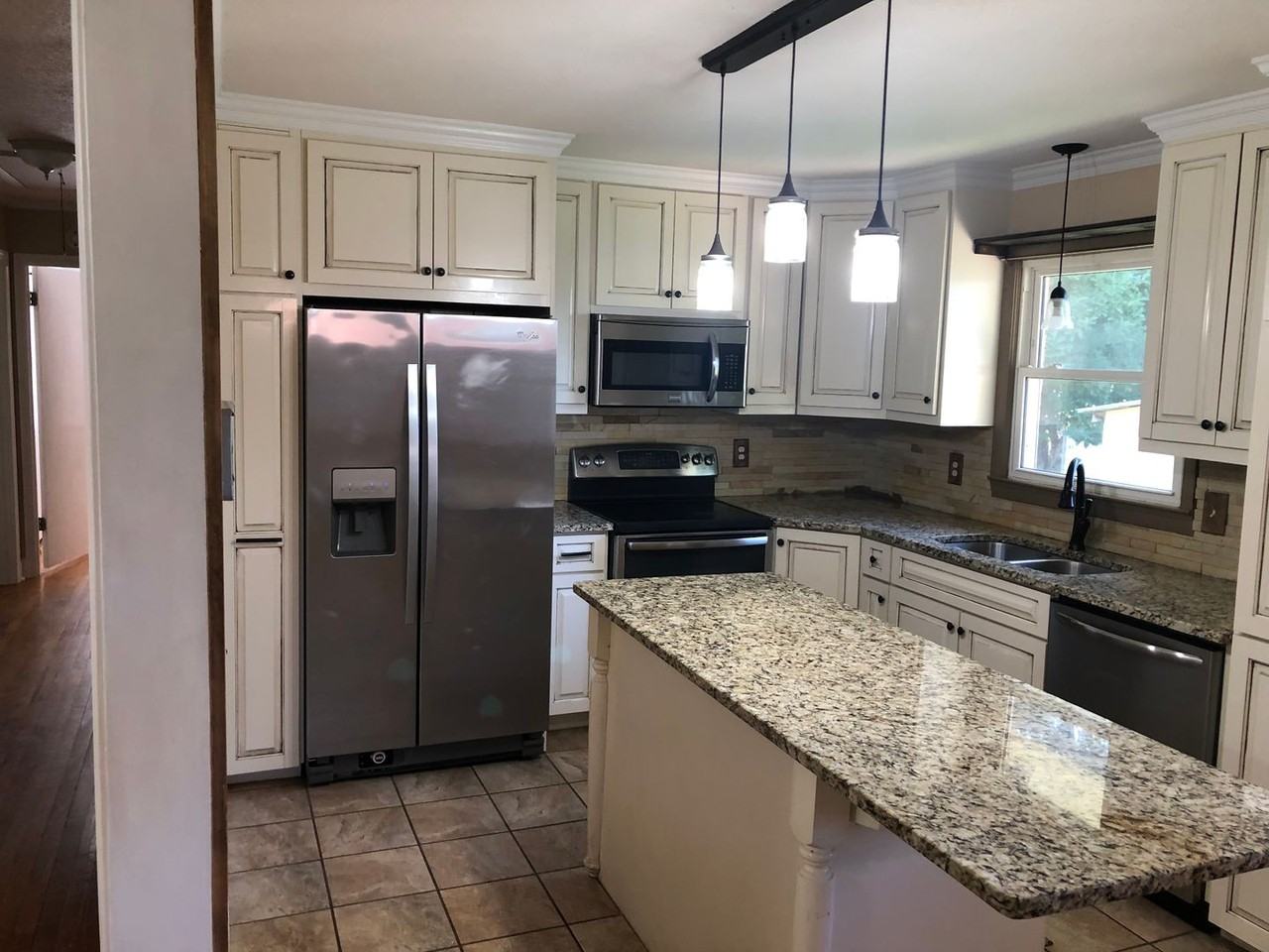 1401 W Point Pkwy - Photo 4 of 15