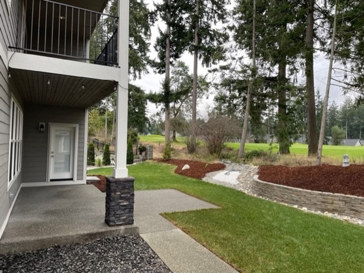 4237 Caddyshack Dr Ne - Photo 3 of 33