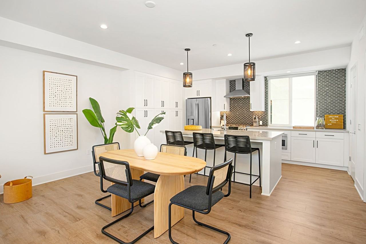 1045 32nd St #4 - Photo 7 of 36