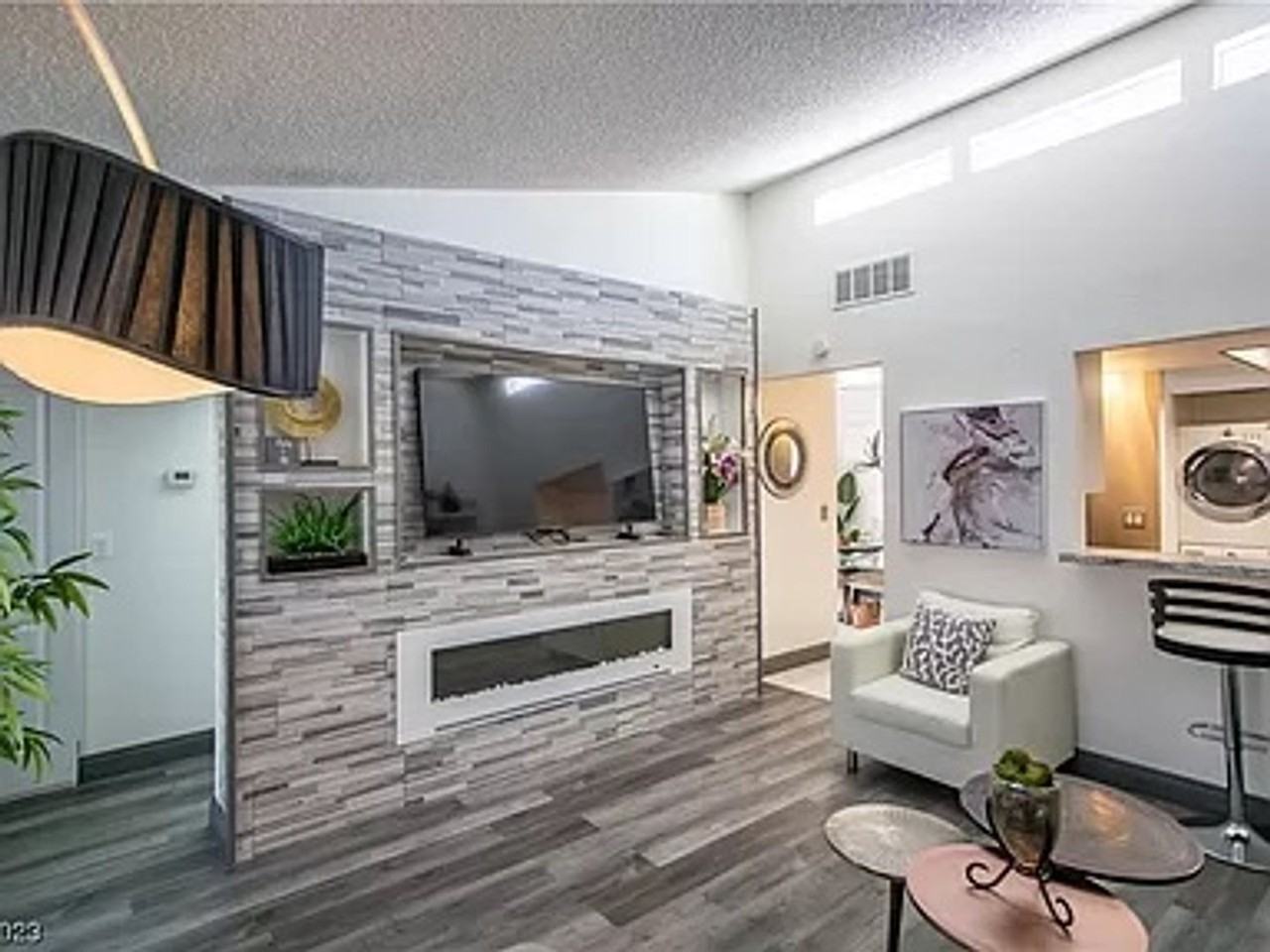 2212 High Dunes Ln - Photo 4 of 12