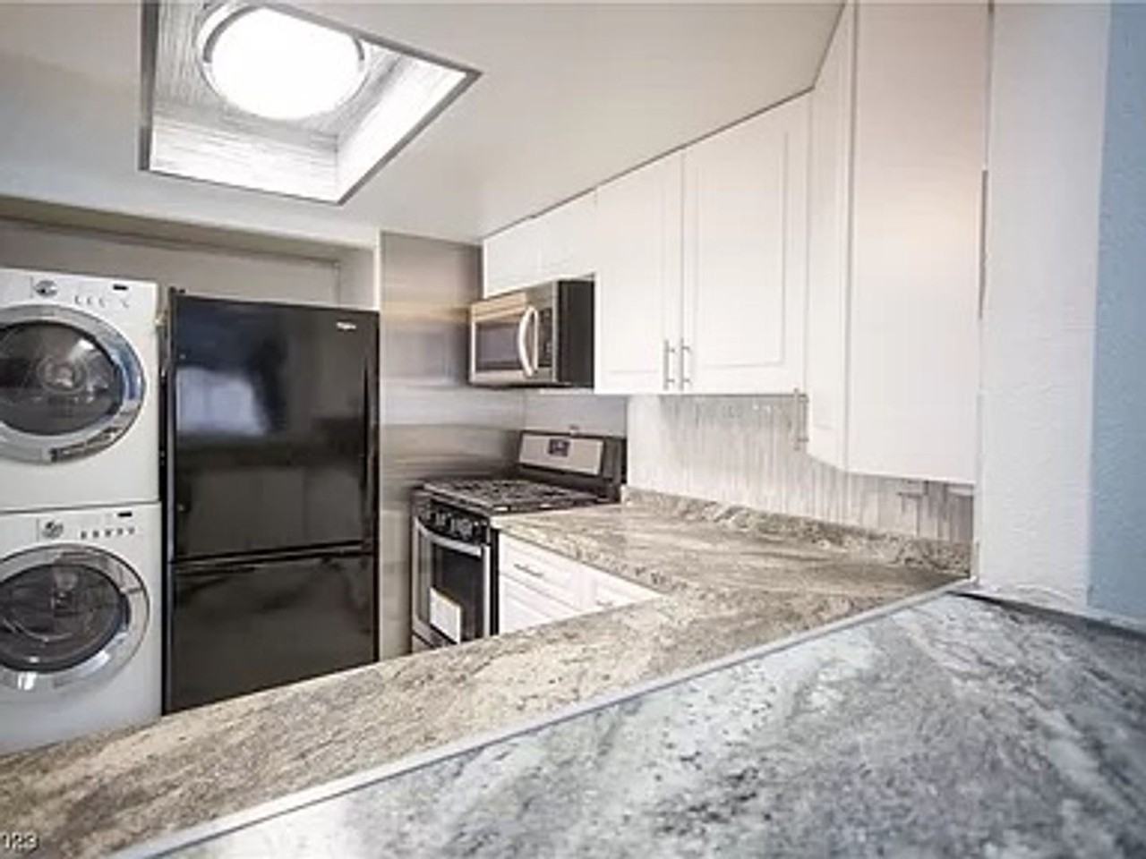 2212 High Dunes Ln - Photo 5 of 12