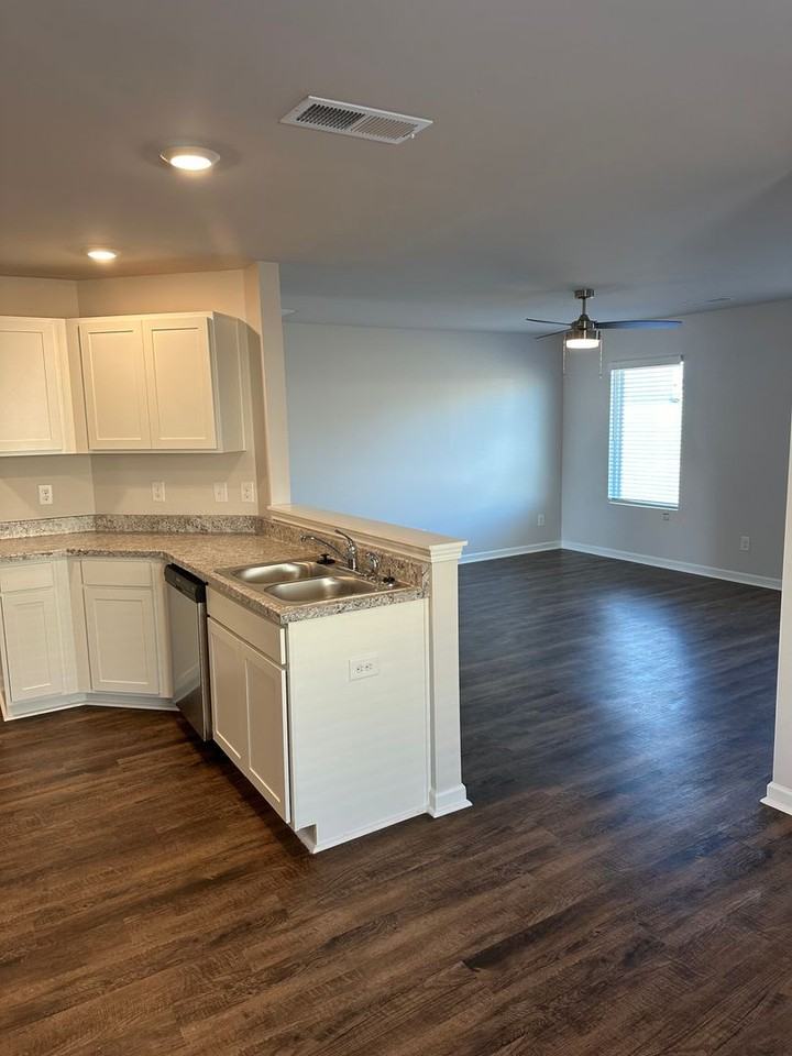 129 Coleman Way - Photo 6 of 24