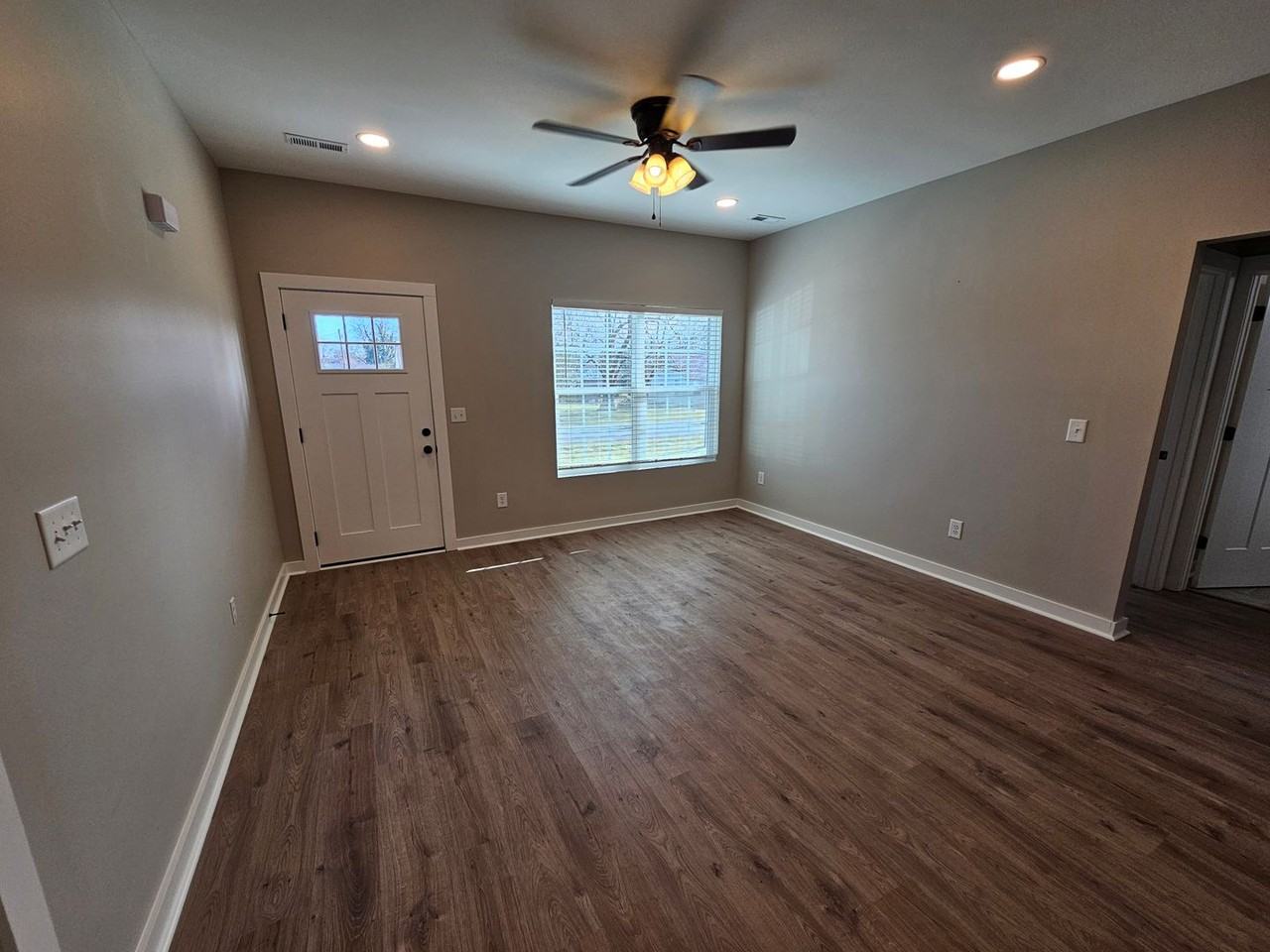 121 Locust St - Photo 3 of 13