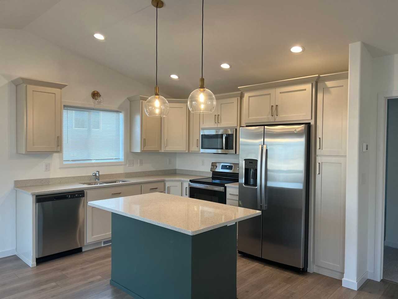 7338 28th St S - Photo 2 of 50