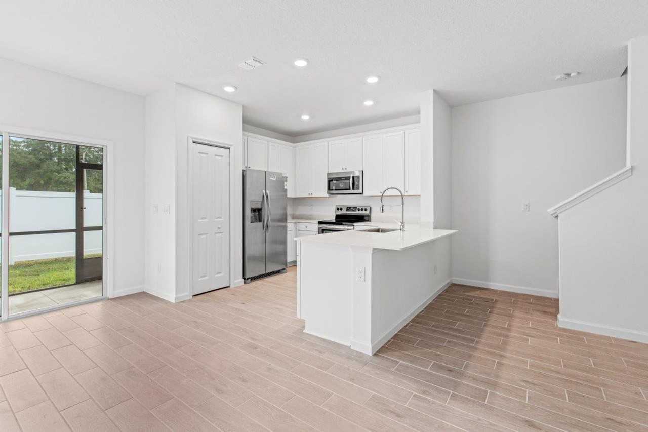 698 Nw 126th Ter - Photo 3 of 23