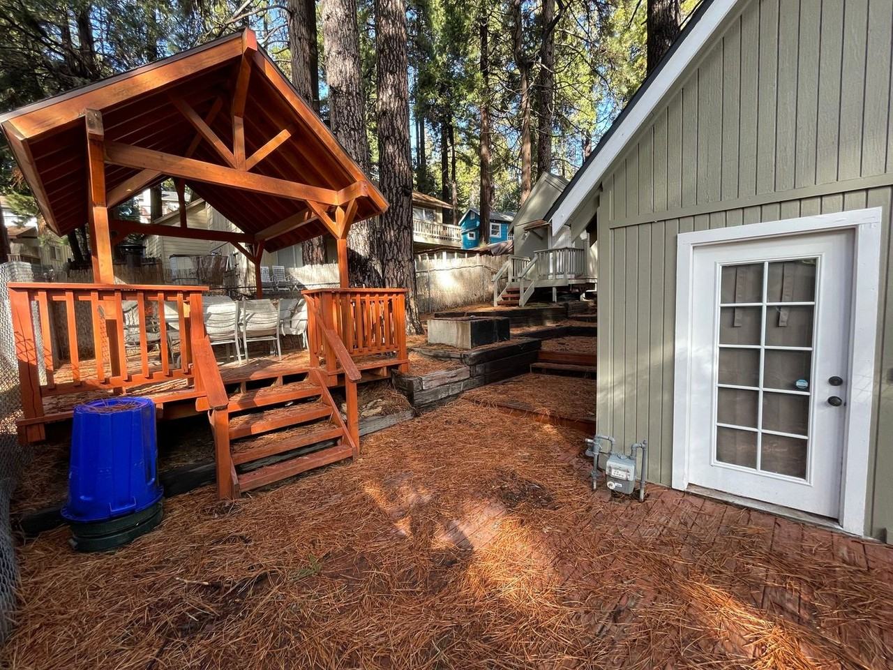 2540 Whispering Pines Dr - Photo 3 of 15