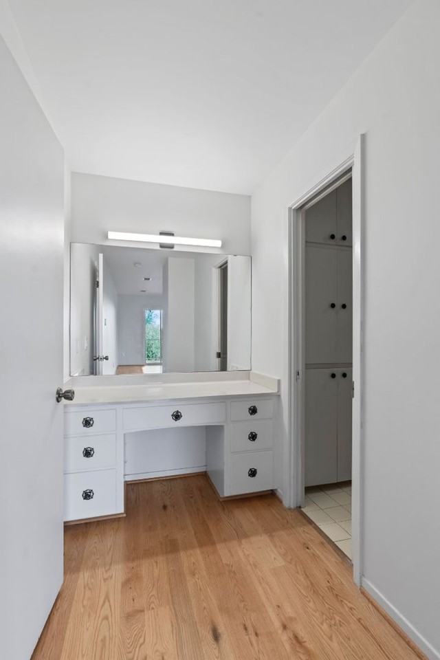 103 Comet - Photo 7 of 38