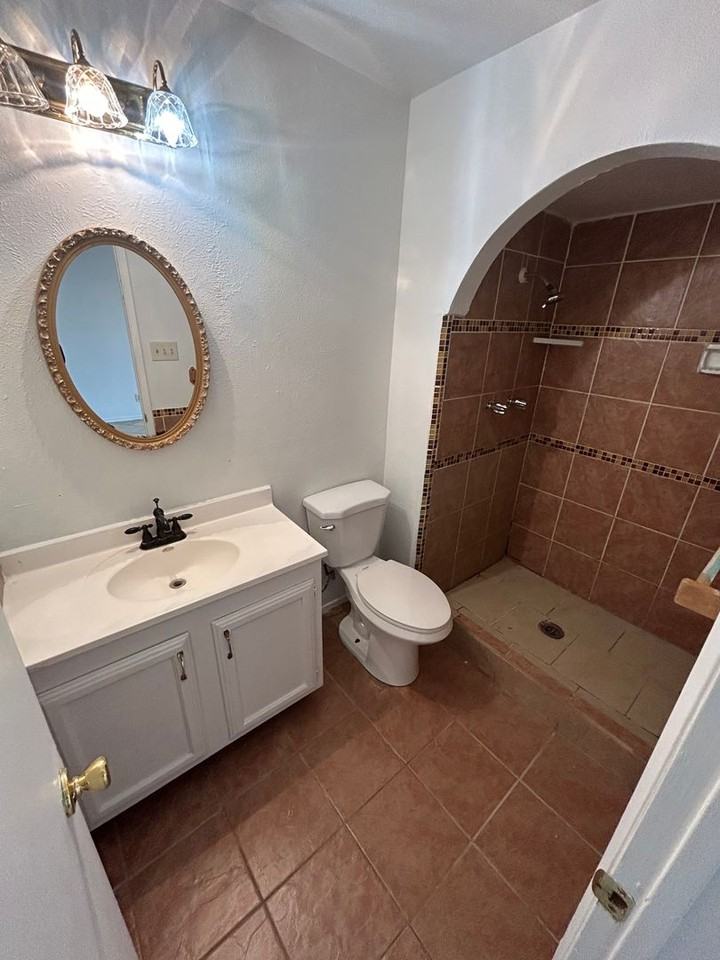 2005 Clark Trl - Photo 4 of 18