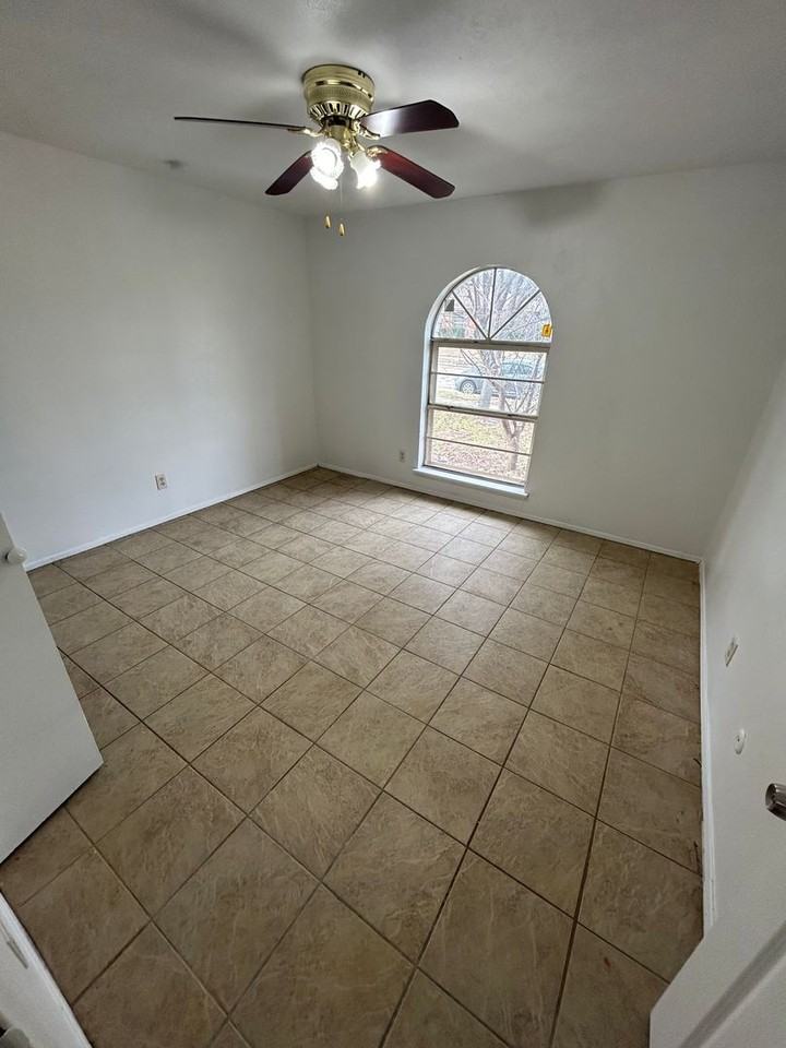 2005 Clark Trl - Photo 5 of 18