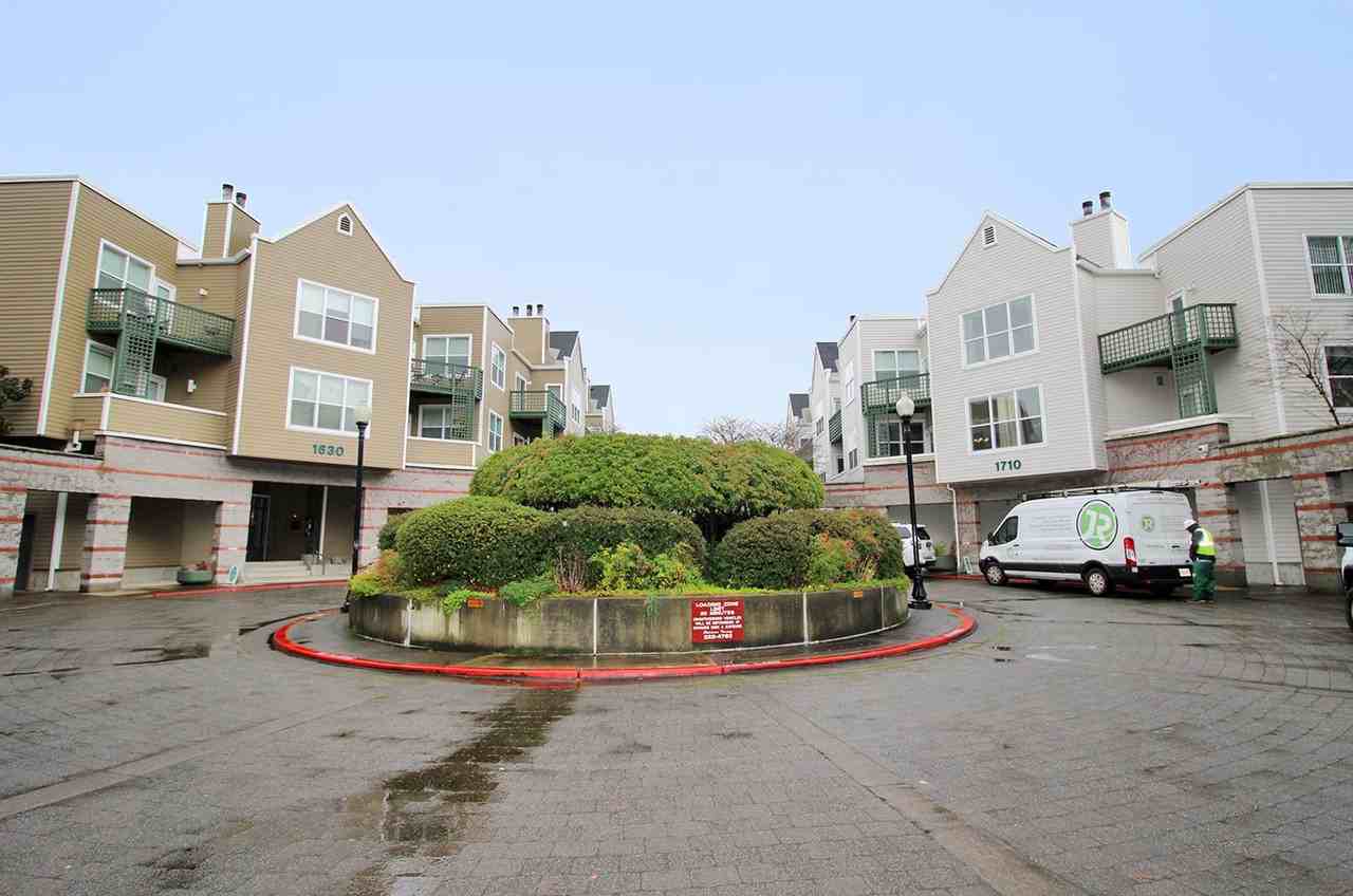 1710 S Harbor Way #205 - Photo 3 of 24