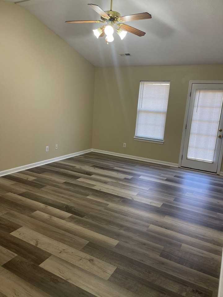 312 Oliver Street - Photo 3 of 15