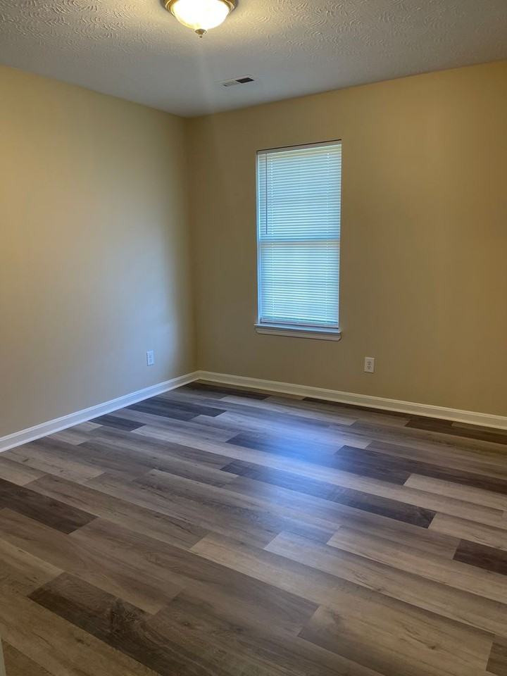 312 Oliver Street - Photo 6 of 15