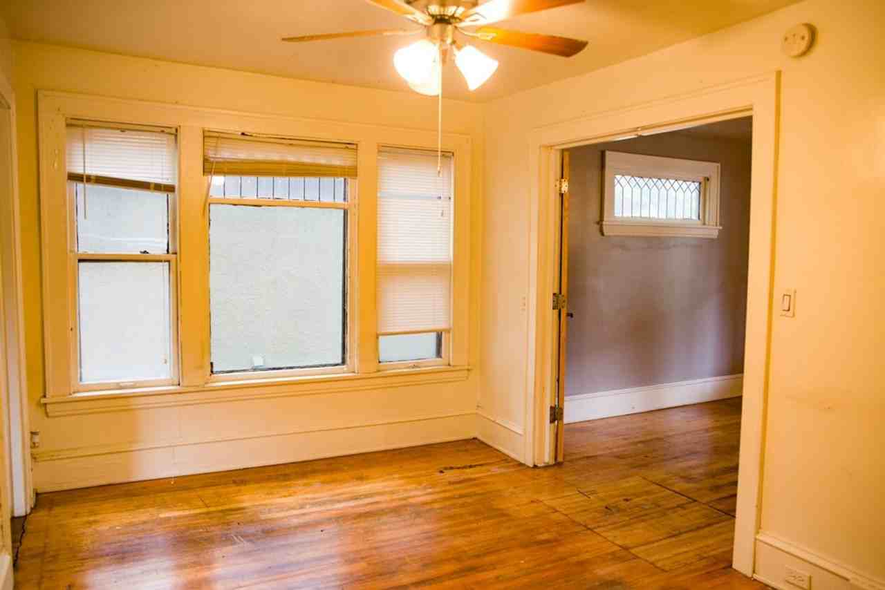 1054 24th Ave Se - Photo 5 of 10