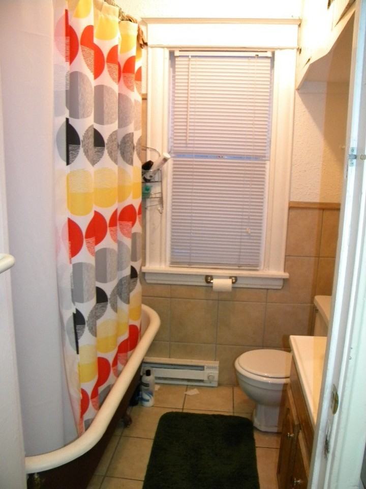 1082 16th Ave Se - Photo 2 of 13