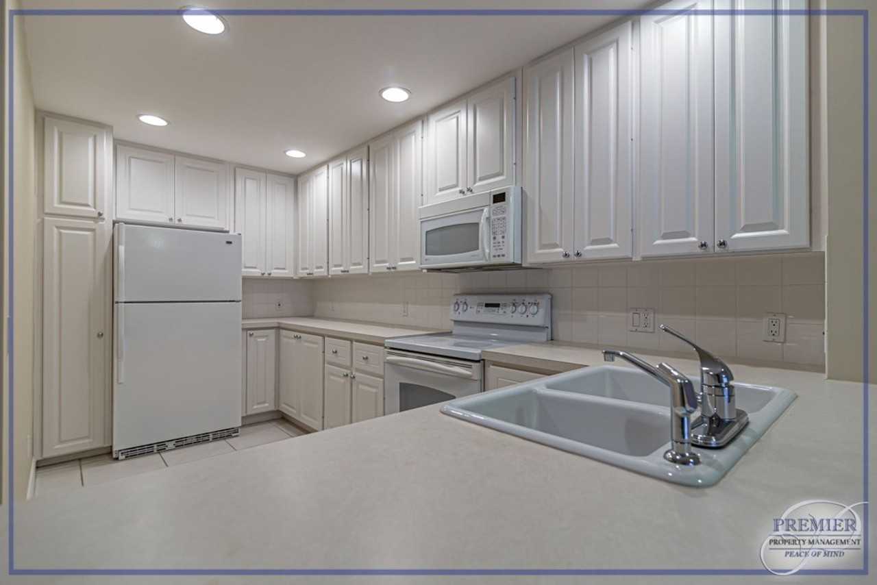 28576 Alessandria Cir - Photo 4 of 46