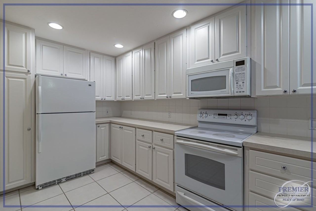 28576 Alessandria Cir - Photo 6 of 46