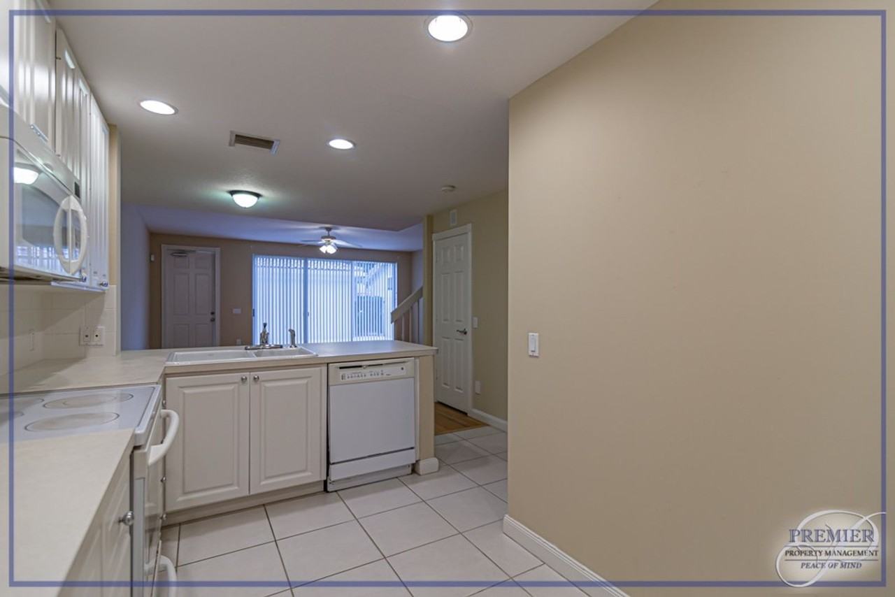 28576 Alessandria Cir - Photo 7 of 46