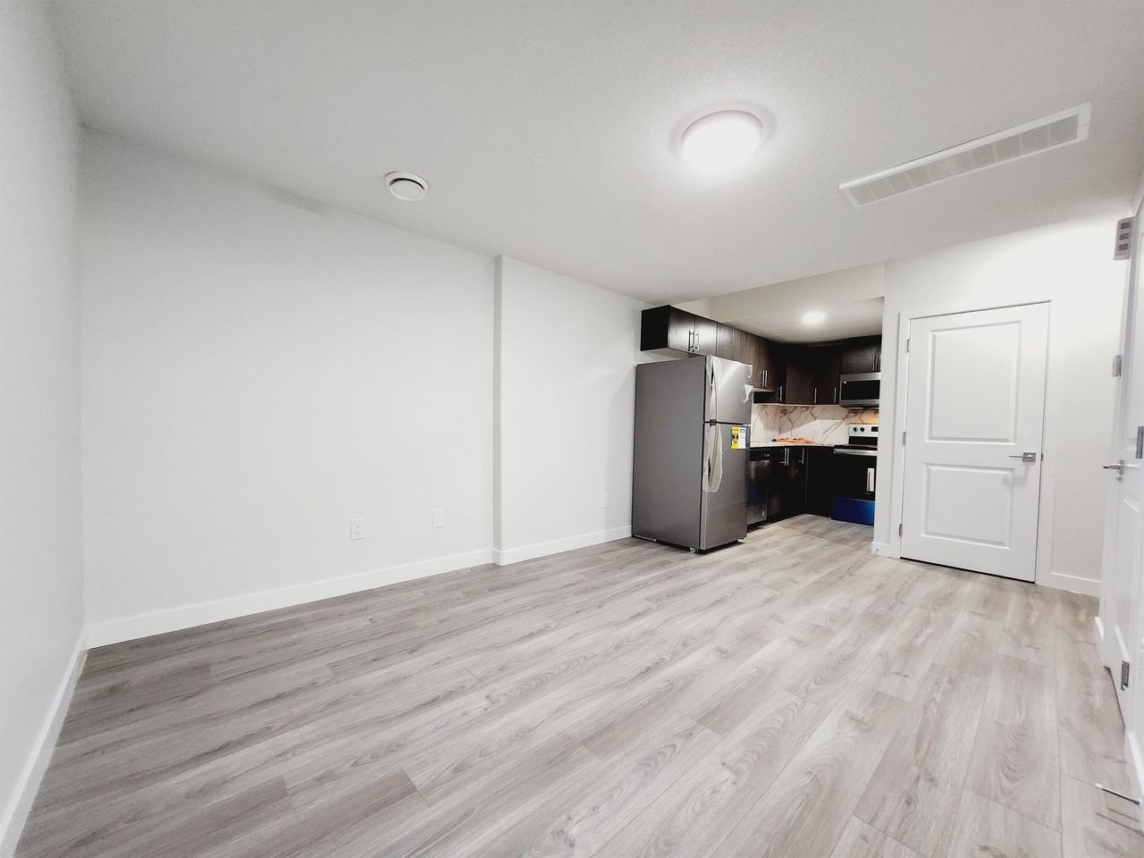 9475 Colak Lane Sw Bsmt #BS - Photo 3 of 7