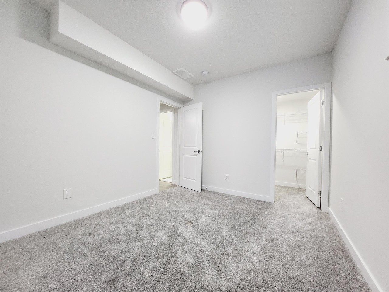 9475 Colak Lane Sw Bsmt #BS - Photo 5 of 7