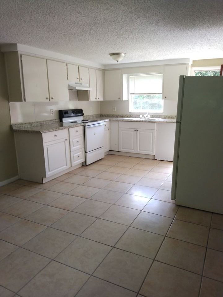 9315 Loras St - Photo 2 of 9