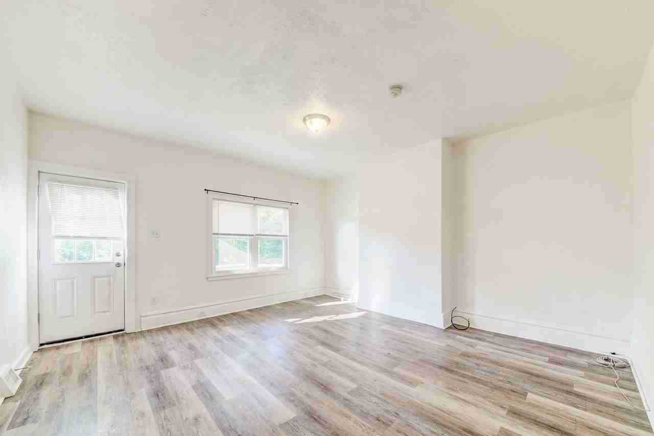 24 Penelope St - Photo 2 of 15