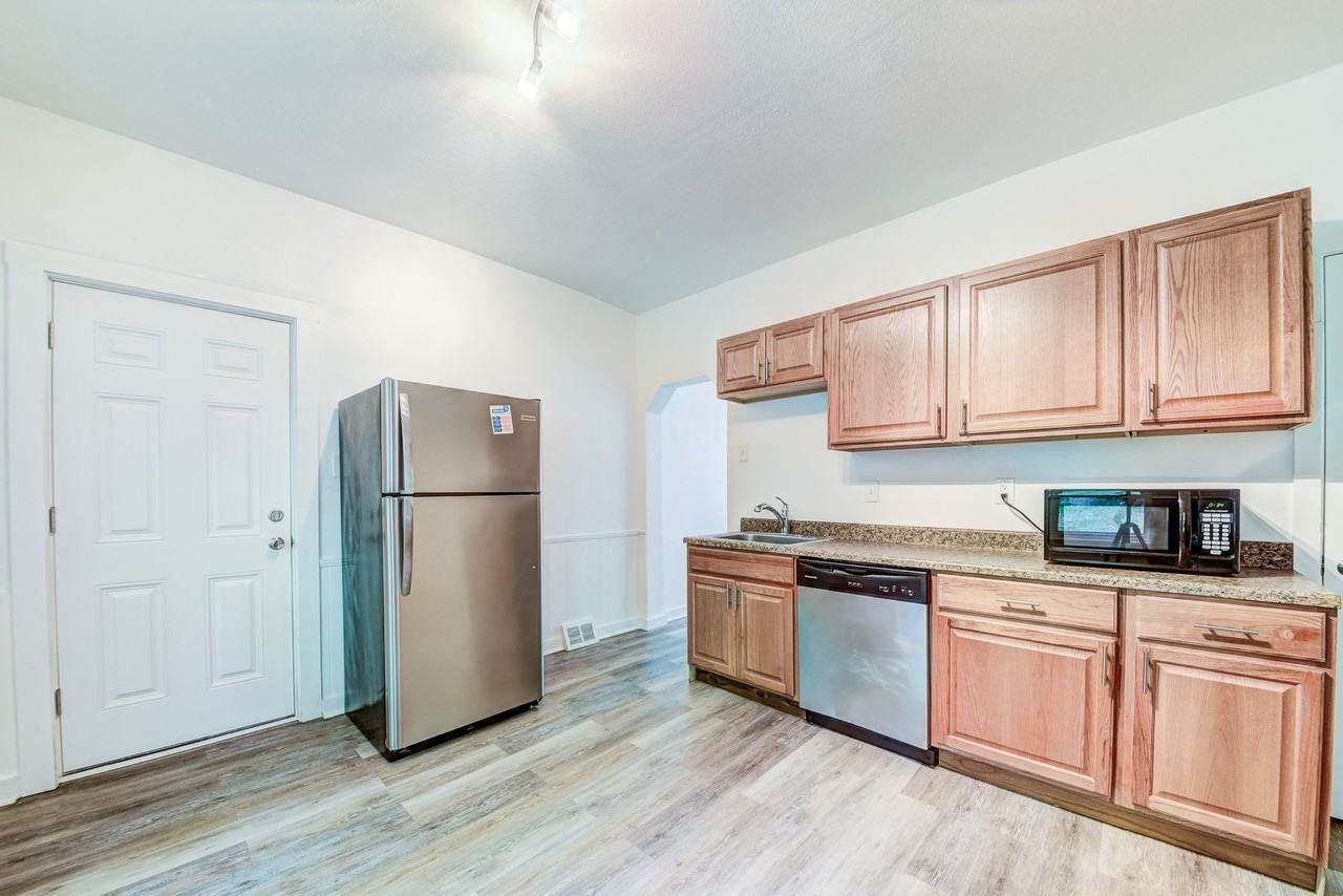 24 Penelope St - Photo 7 of 15