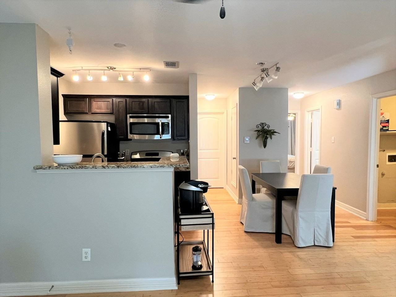 1307 Norwalk Ln - Photo 3 of 19