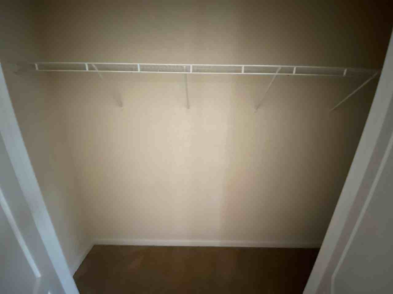 220 Bridgewater Way - Photo 5 of 18