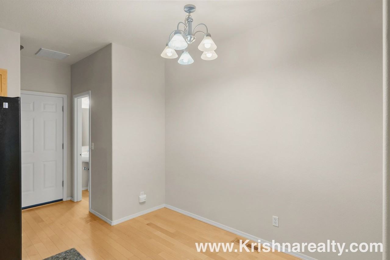 2441 Nw Rogue Valley Ter - Photo 6 of 23