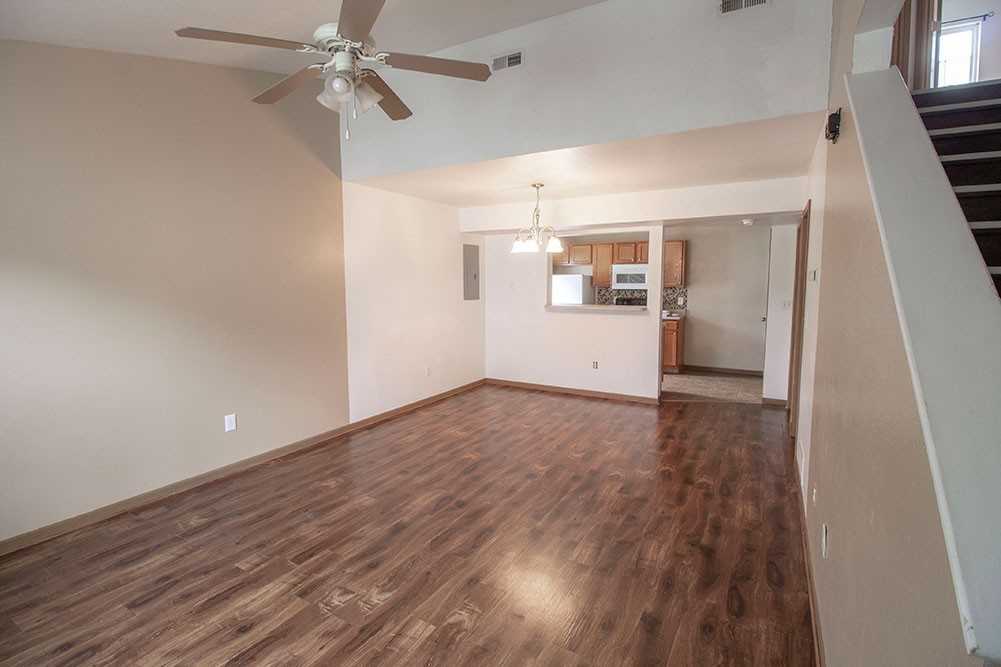 1501 Bodie Dr - Photo 3 of 33