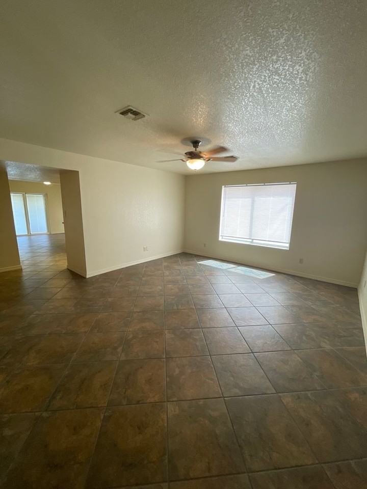 2778 W 12th Pl - Photo 3 of 20