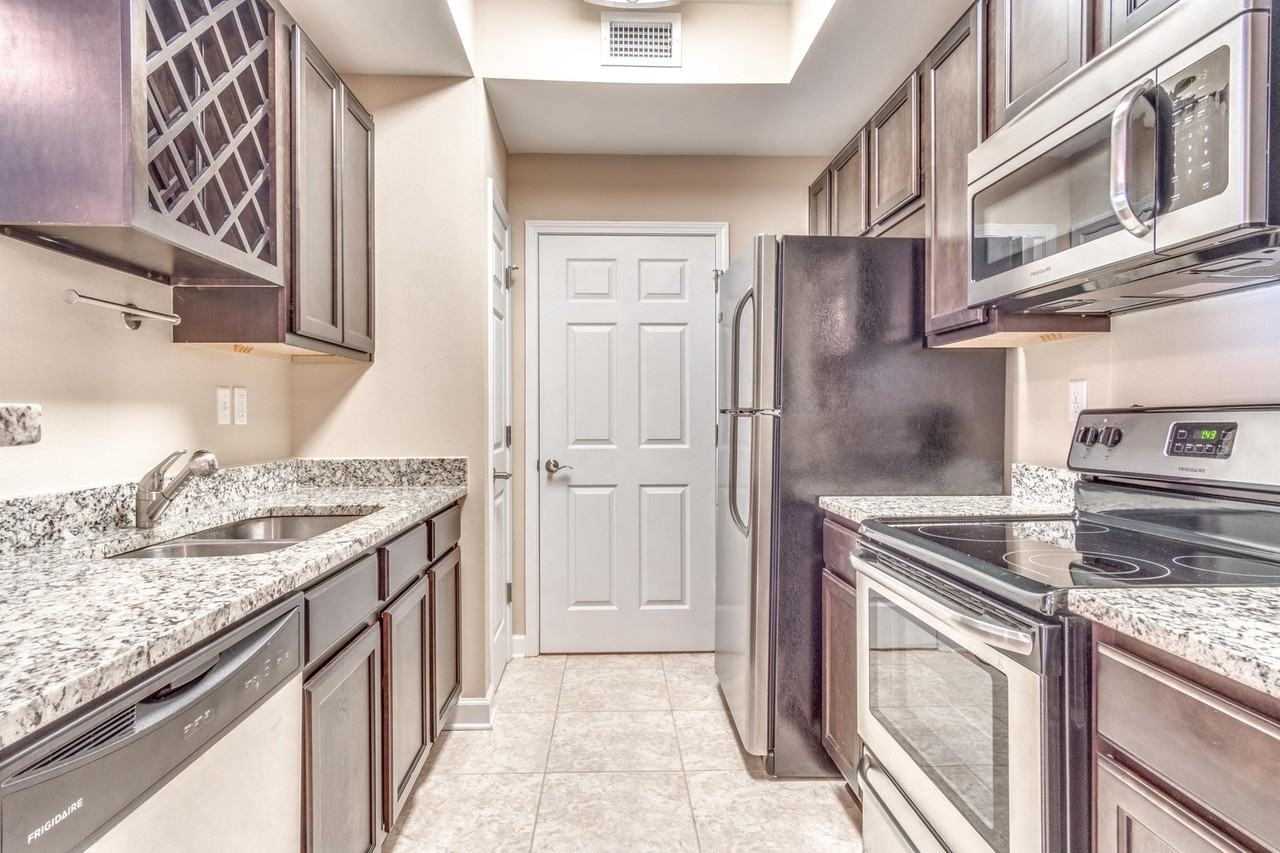 1703 Conservation Trl #104 - Photo 3 of 11