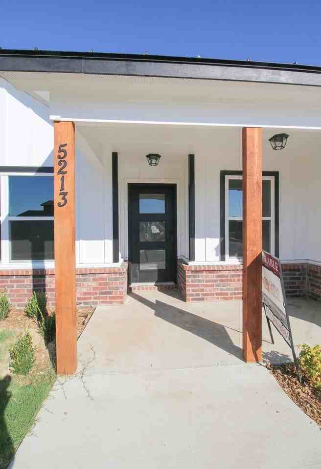 5213 Nassau Ave - Photo 3 of 33