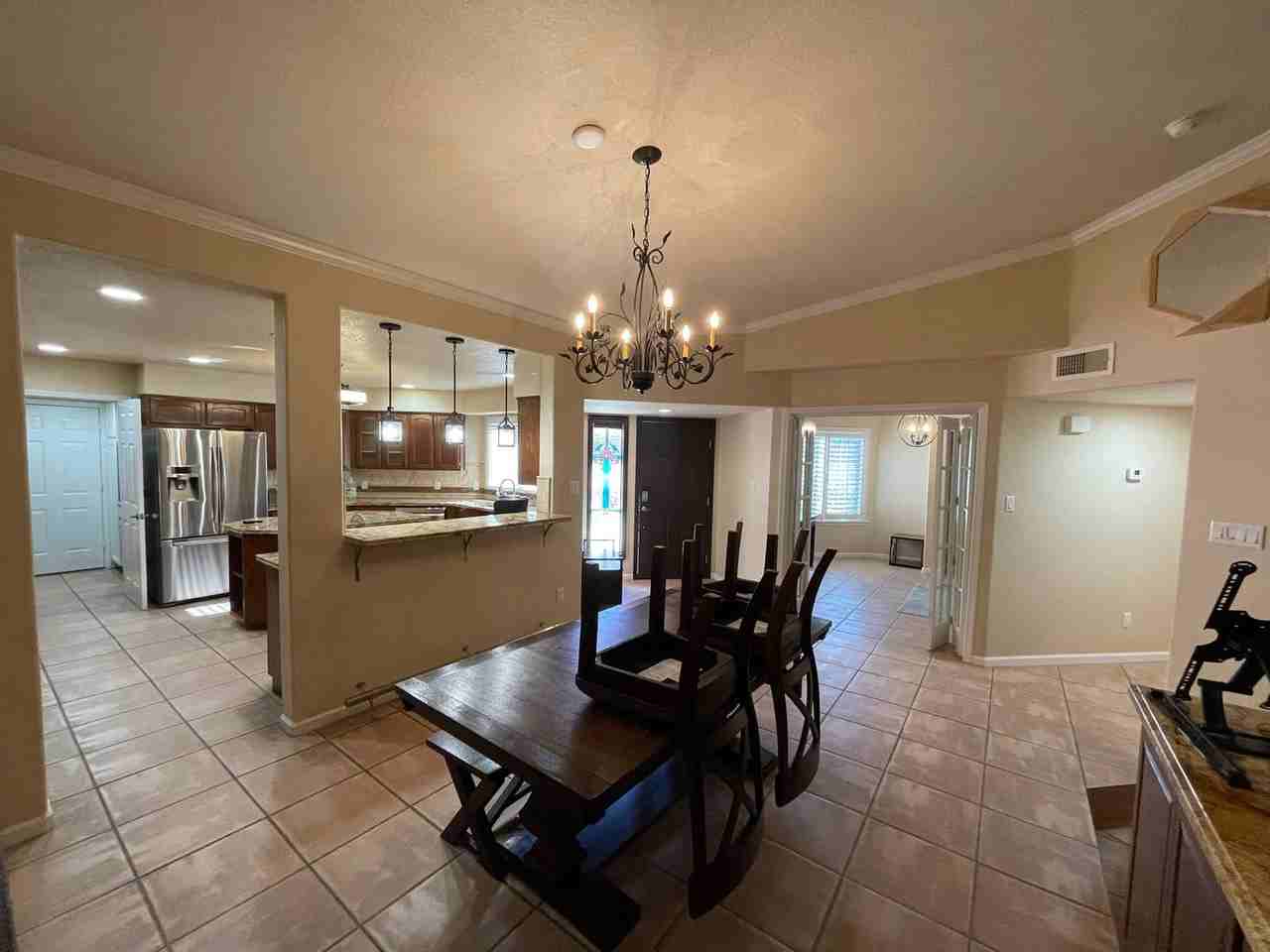 2122 S Terrace Way - Photo 3 of 30