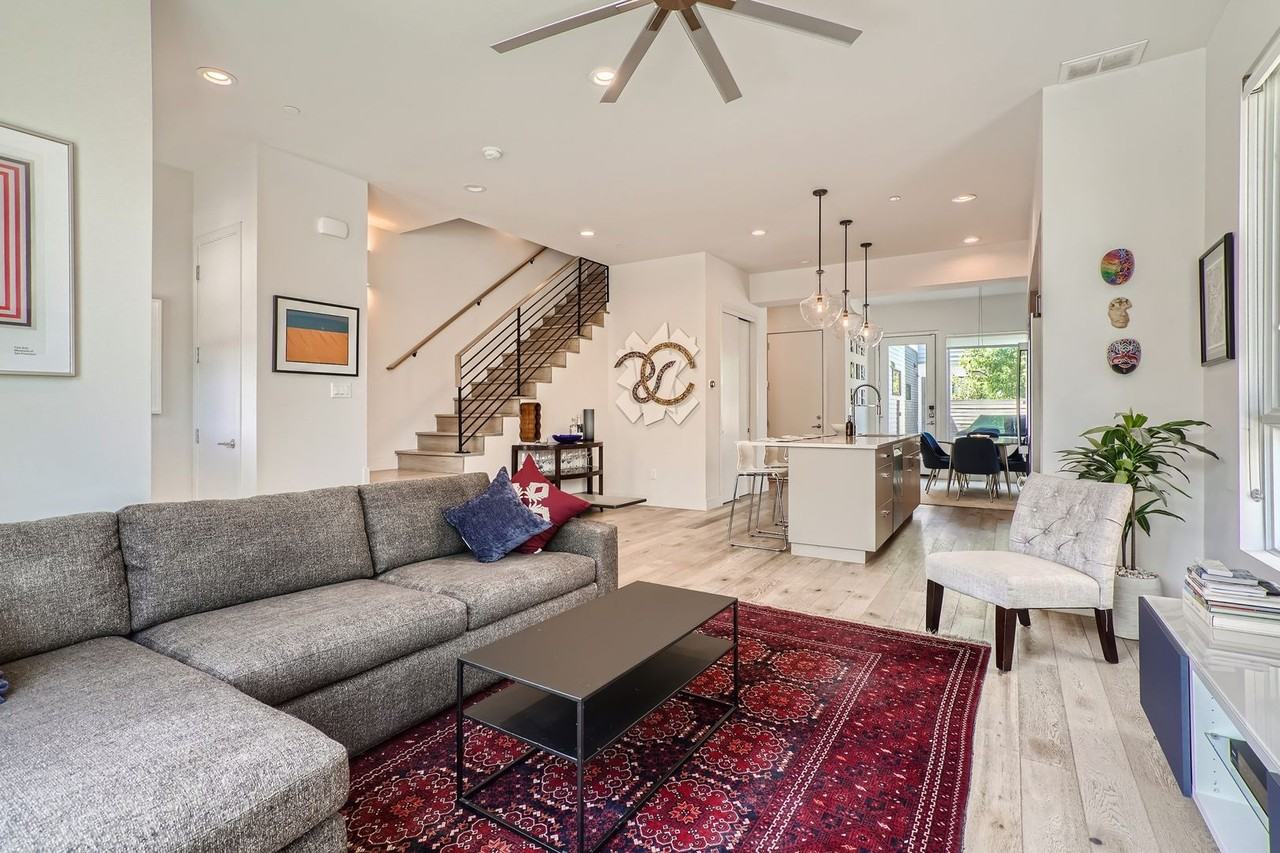 3111 Bluff St - Photo 7 of 28