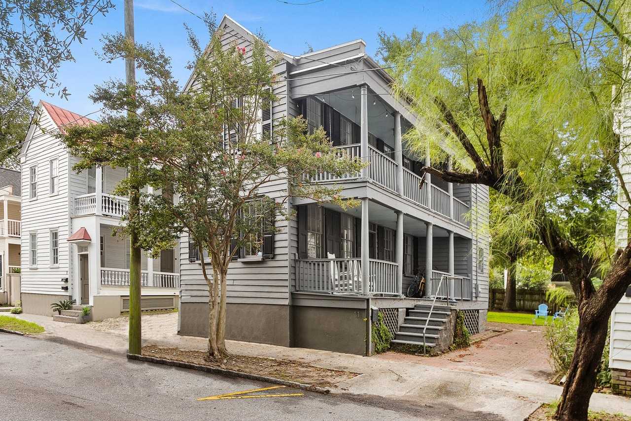 11 Marion St - Photo 4 of 44