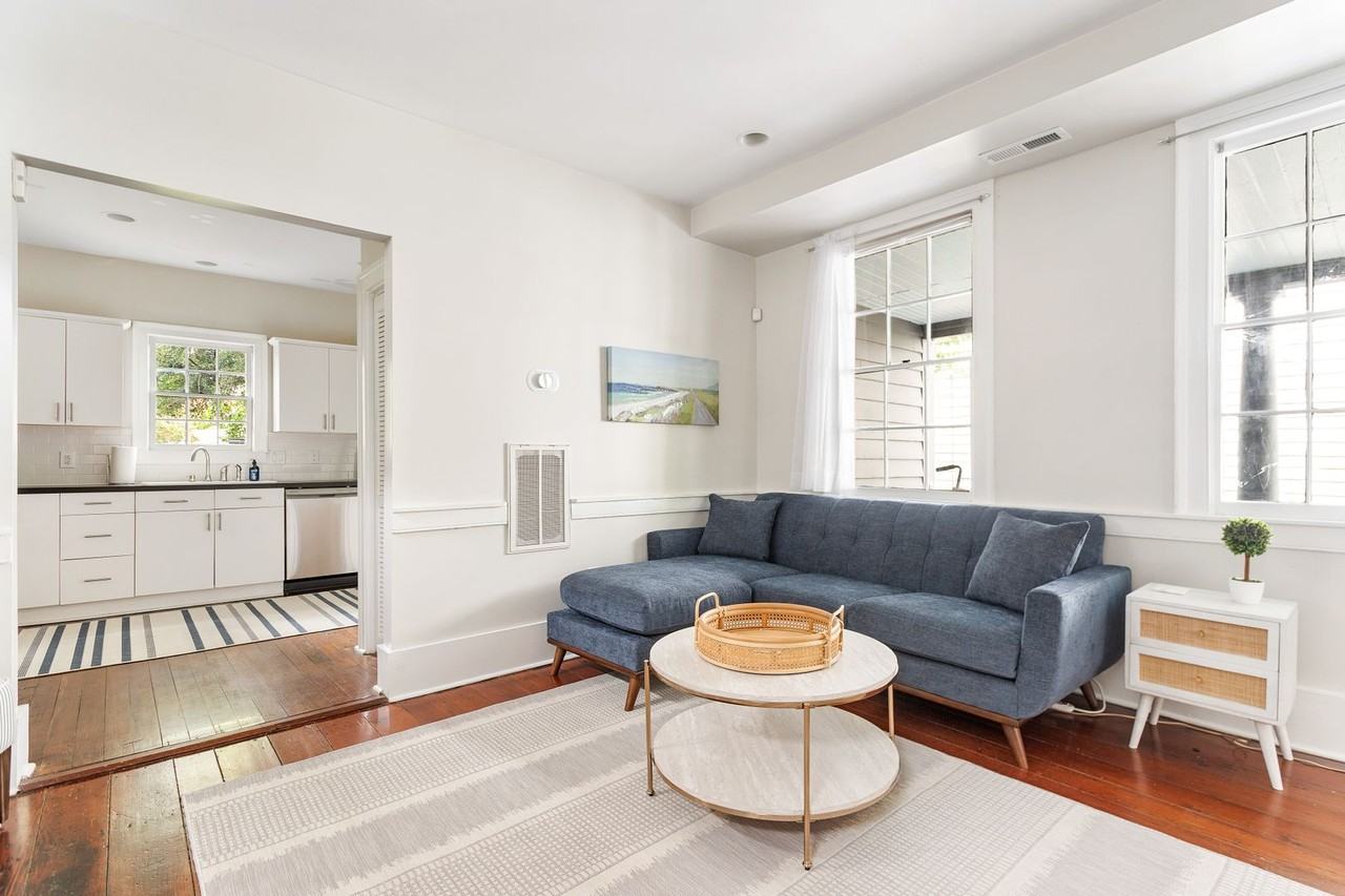 11 Marion St - Photo 5 of 44