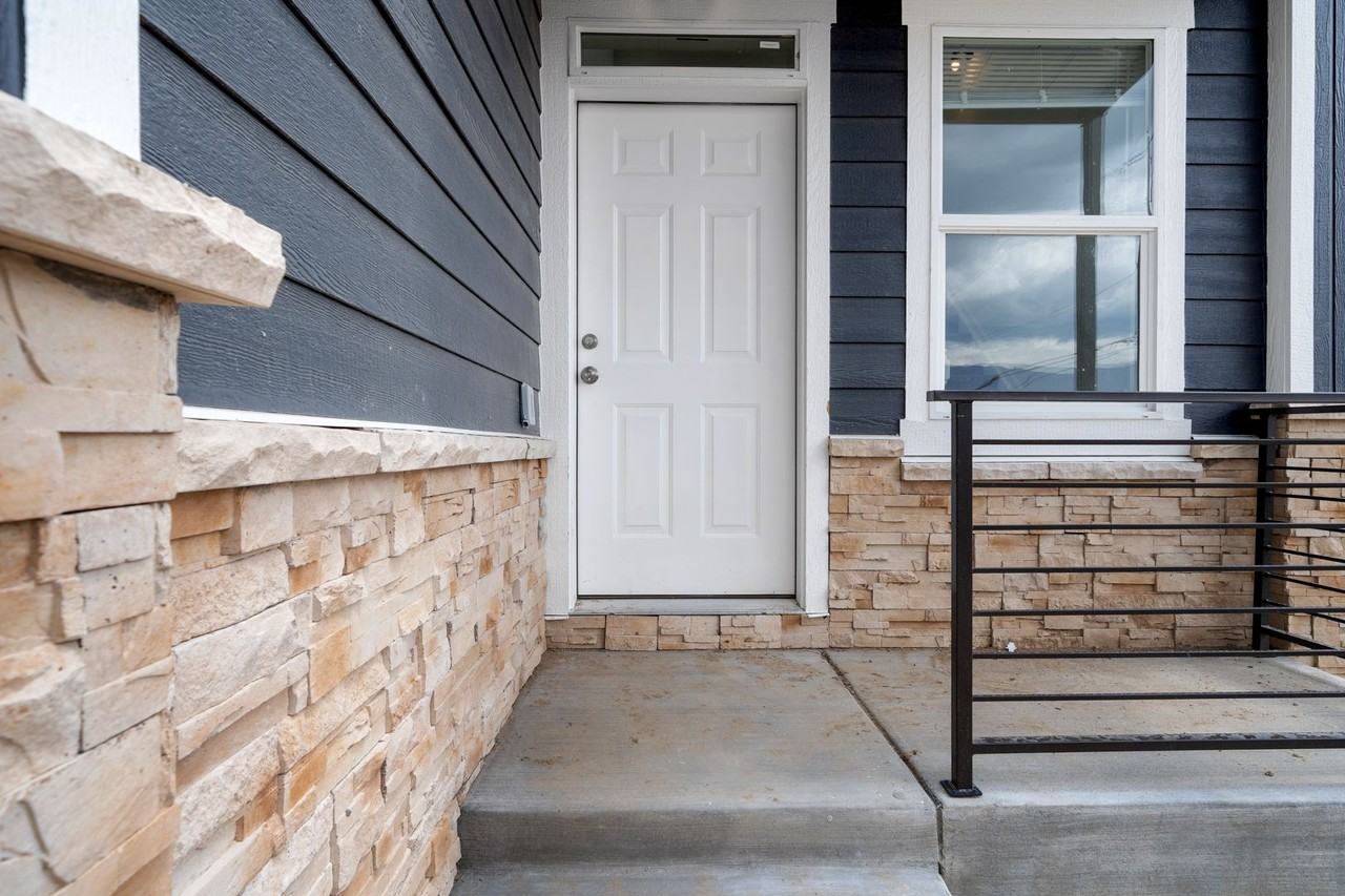 3559 E Uintah St - Photo 3 of 31