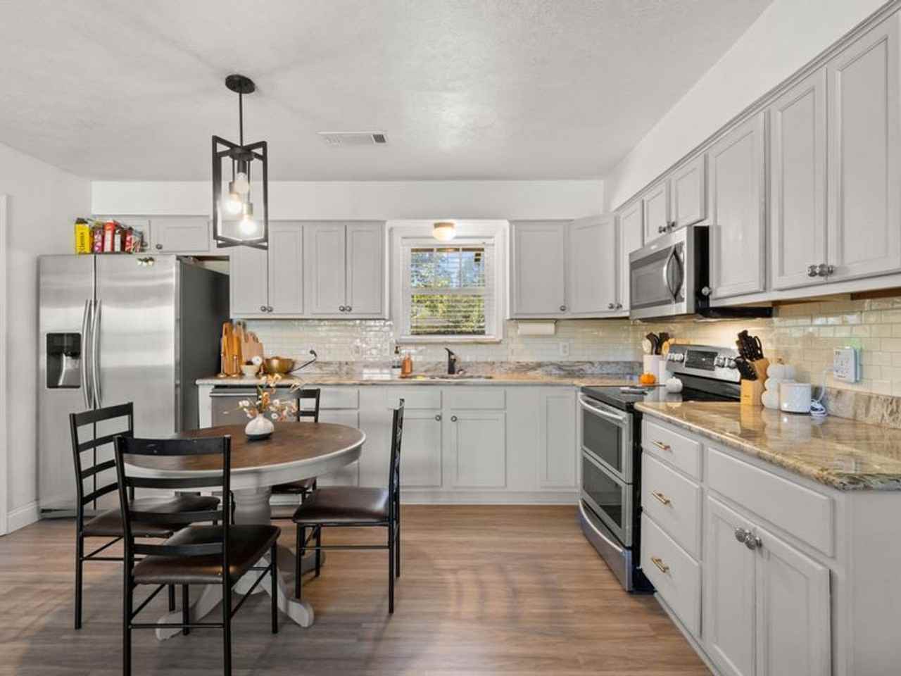 8603 Main St - Photo 2 of 5