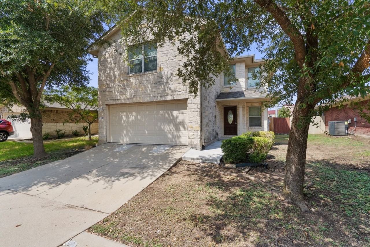 3417 Savage Springs Dr - Photo 2 of 36