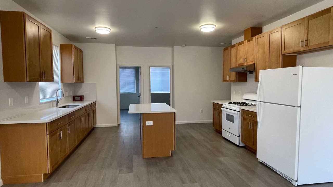 2406 W Avenue 134th - Photo 3 of 19