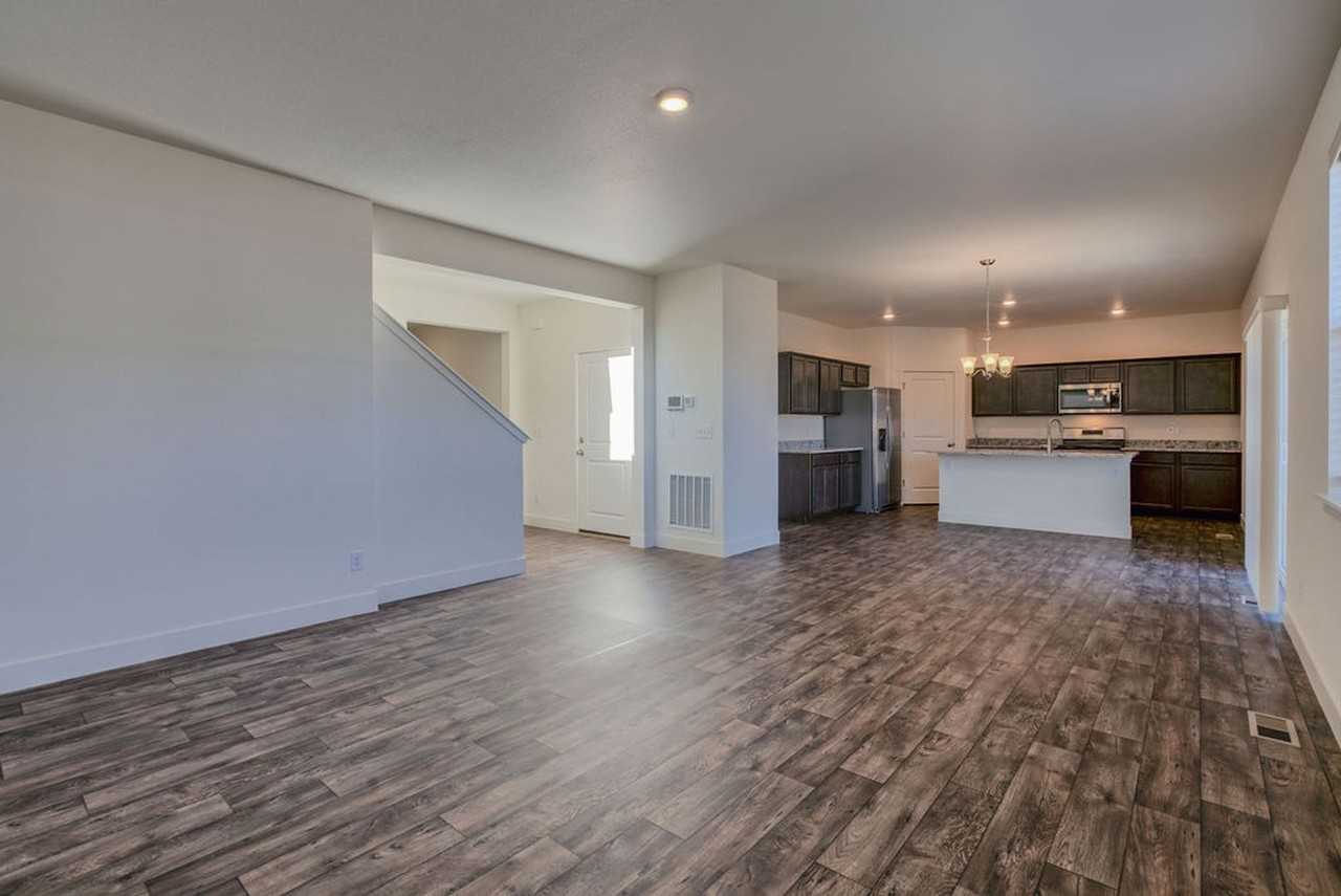 249 Sparrow Dr - Photo 7 of 42