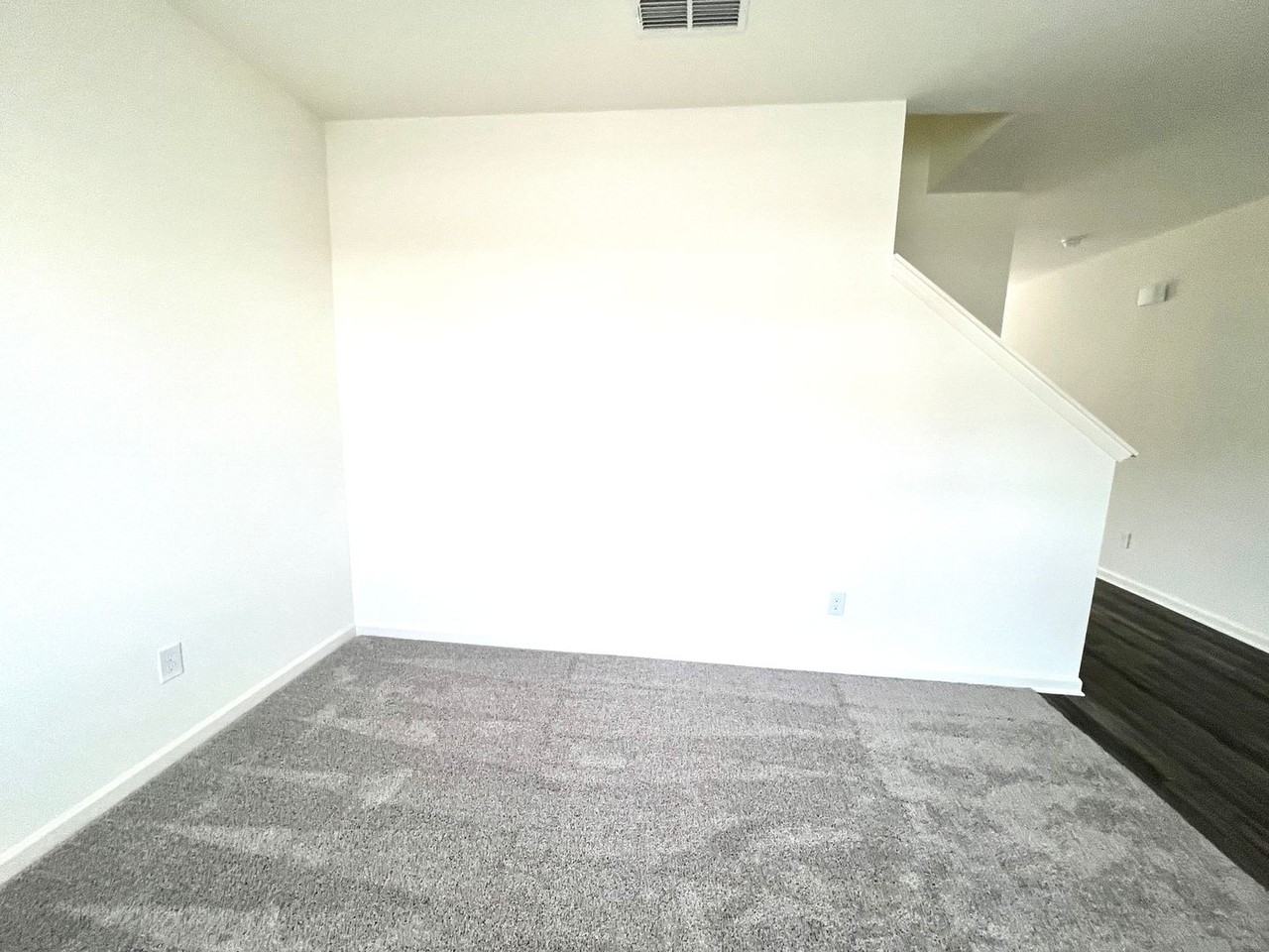 303 Hyde Park - Photo 4 of 39