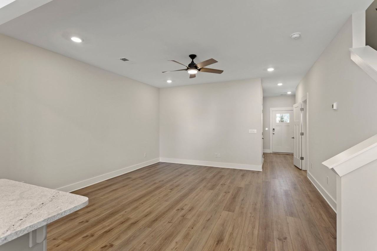 421 Hazelcote Road - Photo 7 of 25