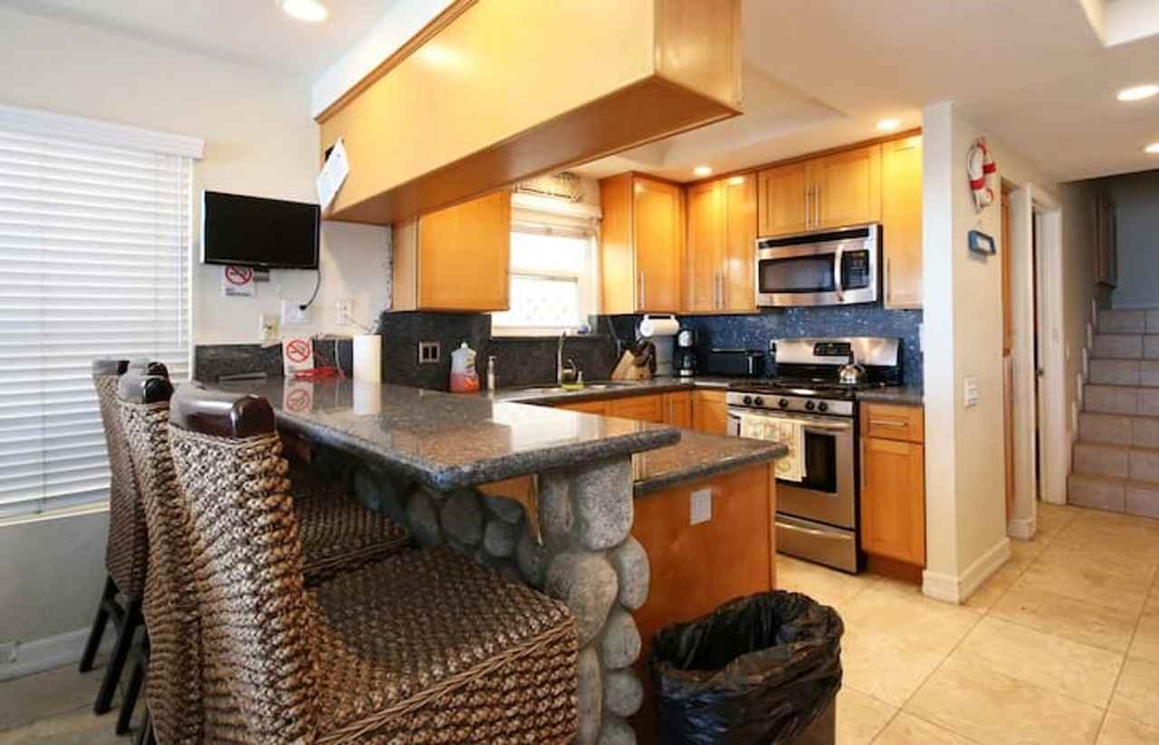 3239 Ocean Front Walk - Photo 5 of 43