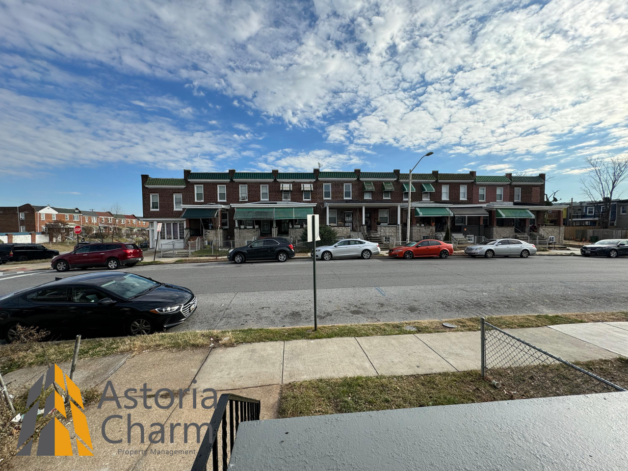 1512 N Luzerne Ave - Photo 2 of 26